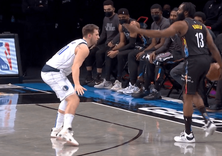 芒果体育-皇家社会训练开放日，加时末段伤情更新引欢呼，国王杯在即，细节决定成败(对学生会长始乱终弃后)